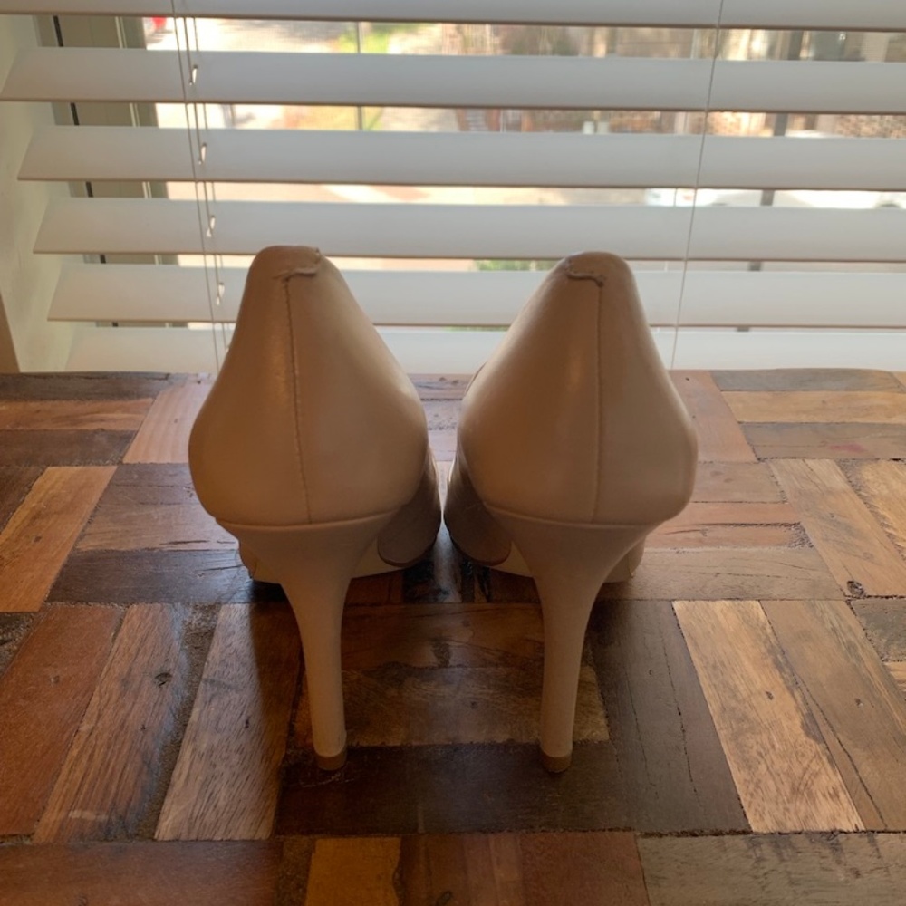 Charles David Palma Pumps - Nude - Picture 3 of 4